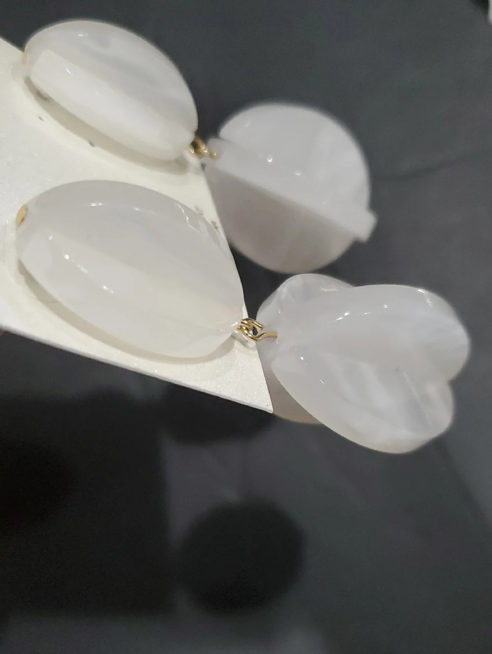 Natasha couture white resin 3d geometric floral bud‎ drop earrings brand new